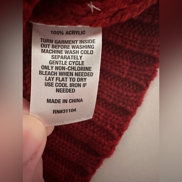 NEW WITH DEFECT True Craft Rustic Red Intarsia Sweater Size XL - Picture 10 of 11